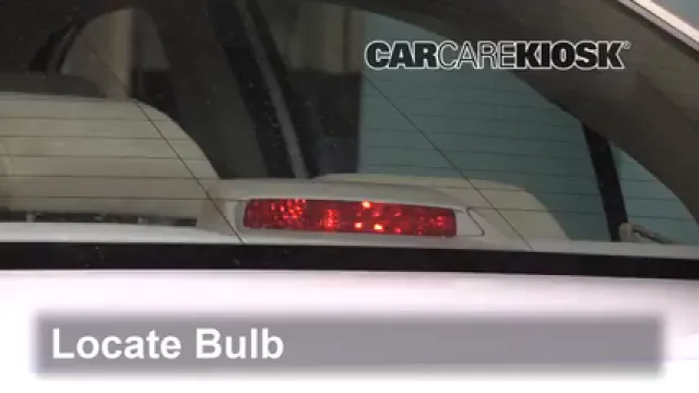 2009 Kia Optima EX 2.4L 4 Cyl. Éclairage Feu de freinage central (remplacer l'ampoule)